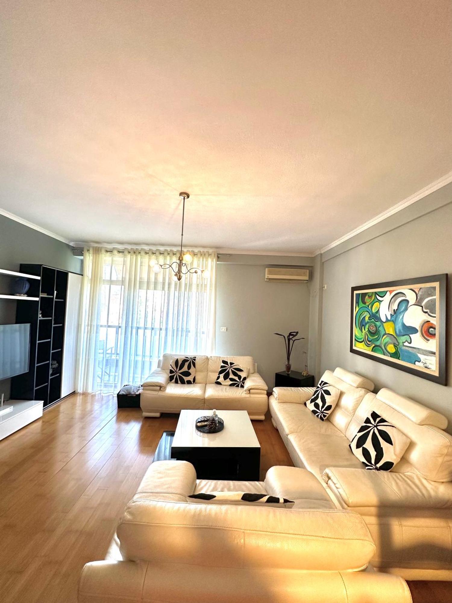 Central Inn Home Tirana Extérieur photo